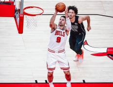 PG-窗口期芝加哥公牛调整名单以备NBA常规赛；回应争议环节打磨；震撼外界；球队文化再被提及的简单介绍