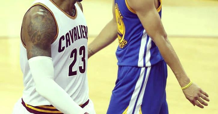 PG-C9不断突破！，库里连续七场比赛得分超过败北再创辉煌时刻(库里的所有比赛)