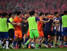 PG- 上海久事发布备战花絮；集结日远射贴柱；中超任务艰巨；球探报告显示潜力