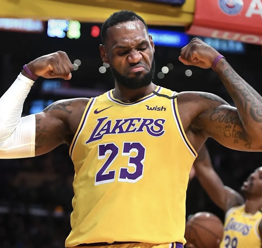 PG电子-包含詹姆斯连续十五场比赛得分超过连败,勇士挑战极限!的词条